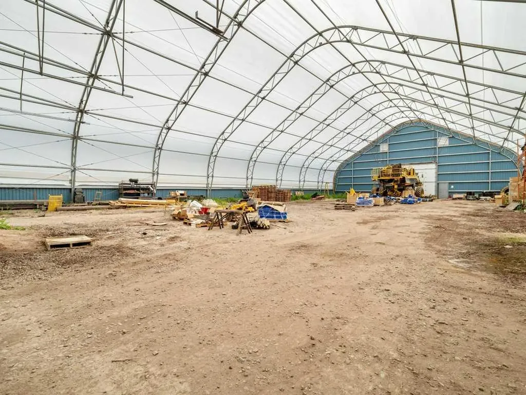 5802 52 Avenue Taber AB T1G 1W8