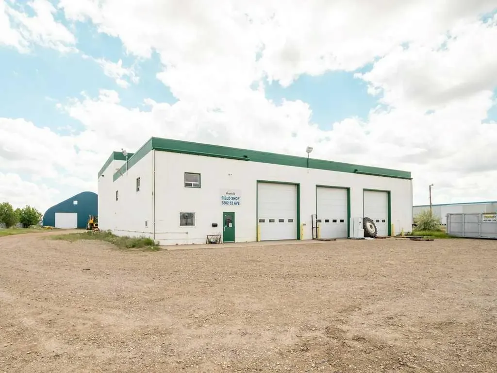 5802 52 Avenue Taber AB T1G 1W8