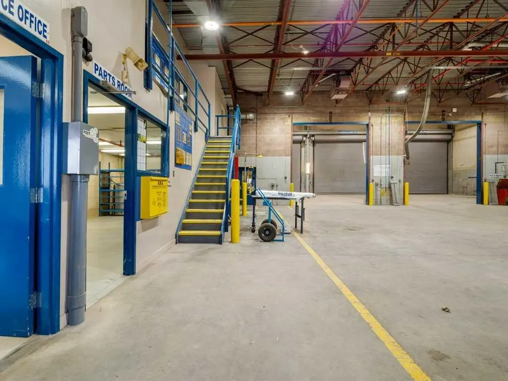 5802 52 Avenue Taber AB T1G 1W8