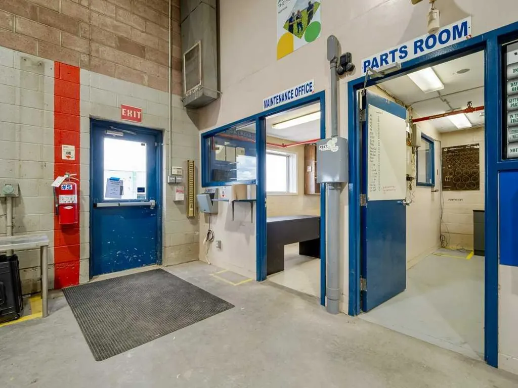 5802 52 Avenue Taber AB T1G 1W8