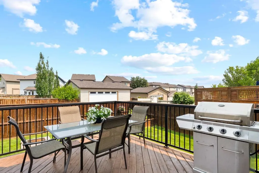 106 Morningside Circle SW Airdrie AB T4B 0L8