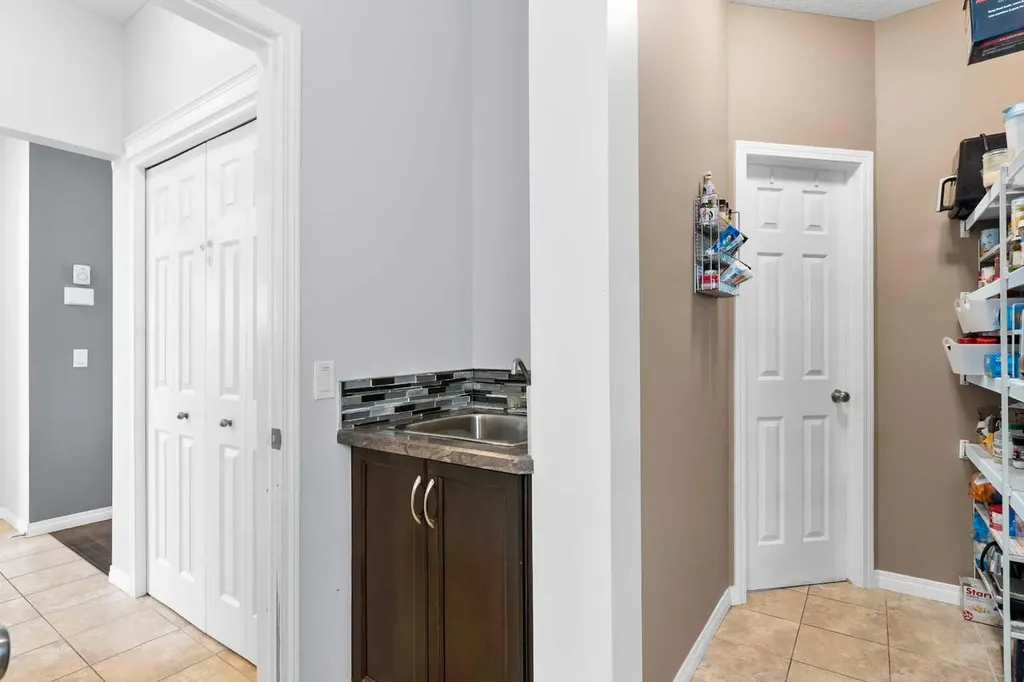 106 Morningside Circle SW Airdrie AB T4B 0L8