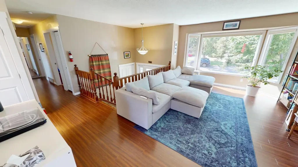 812 3 Avenue Bassano AB T0J0B0