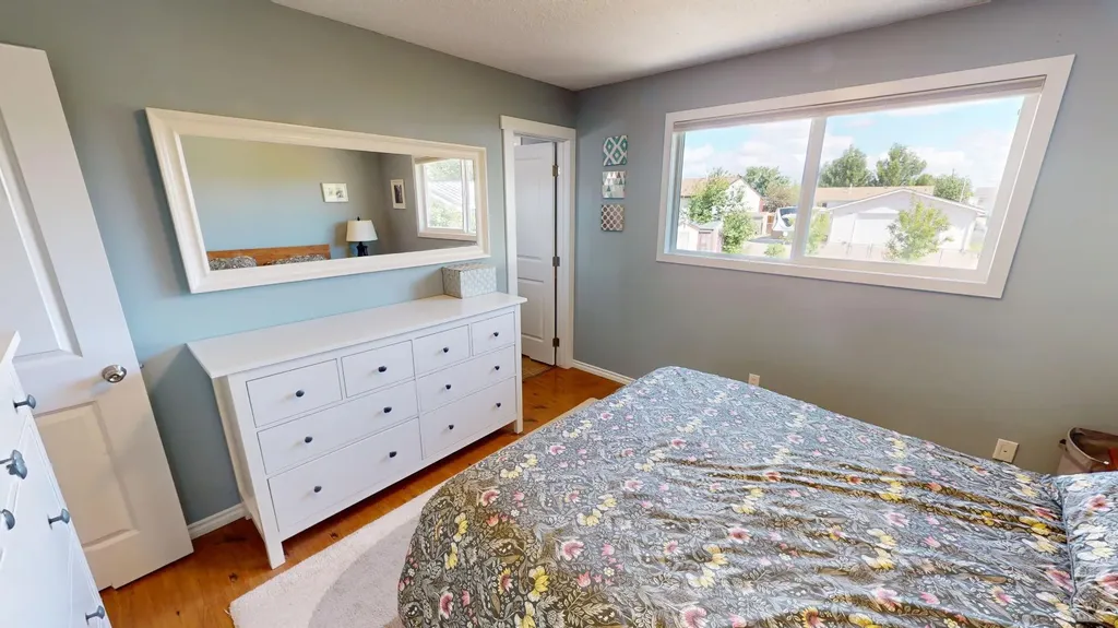 812 3 Avenue Bassano AB T0J0B0