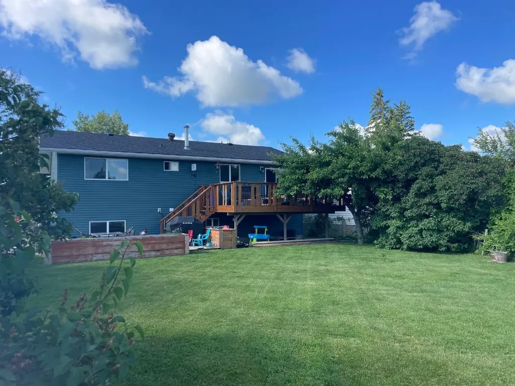 812 3 Avenue Bassano AB T0J0B0