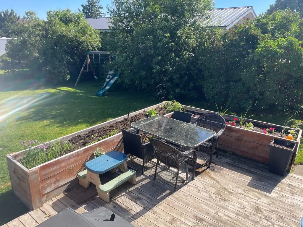 812 3 Avenue Bassano AB T0J0B0