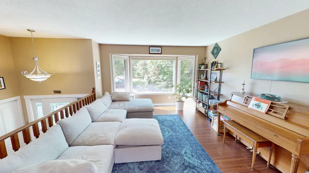 812 3 Avenue Bassano AB T0J0B0