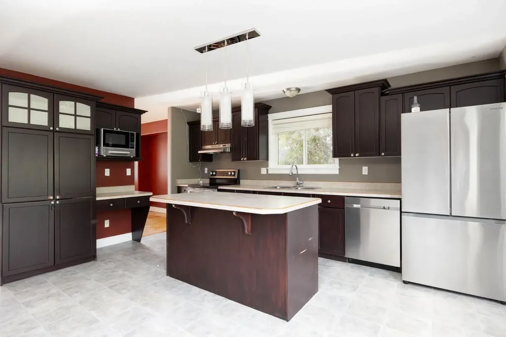 209 Laffont Bay Fort Mcmurray AB t9m2r3