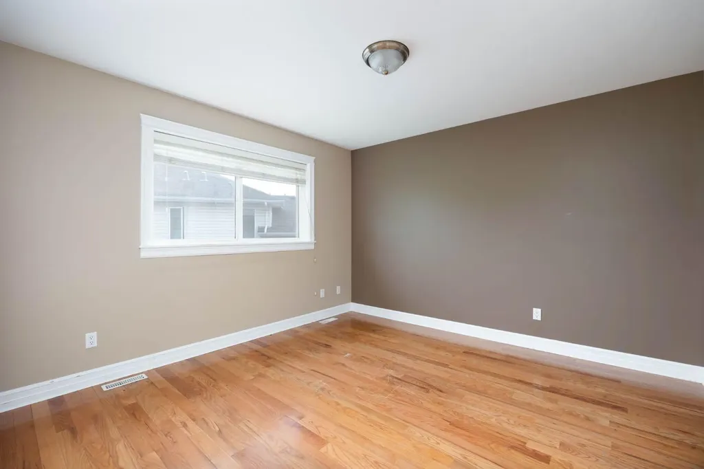 209 Laffont Bay Fort Mcmurray AB t9m2r3