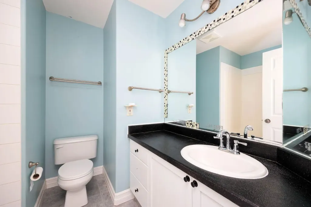 209 Laffont Bay Fort Mcmurray AB t9m2r3