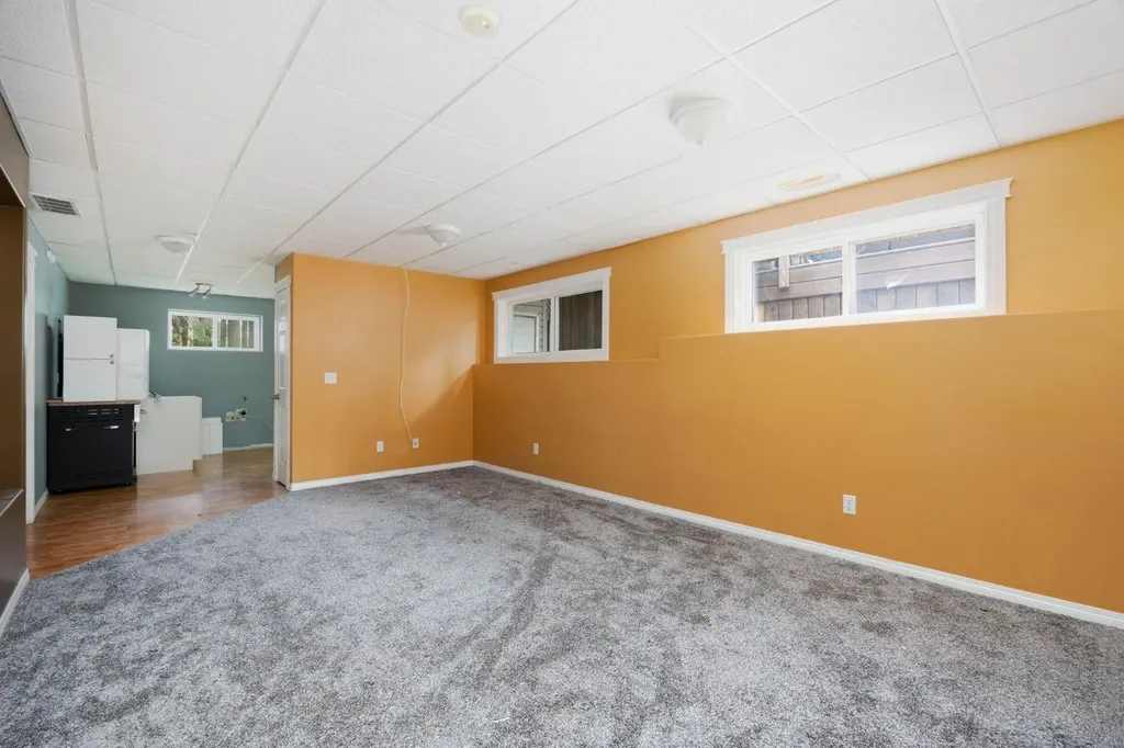 209 Laffont Bay Fort Mcmurray AB t9m2r3