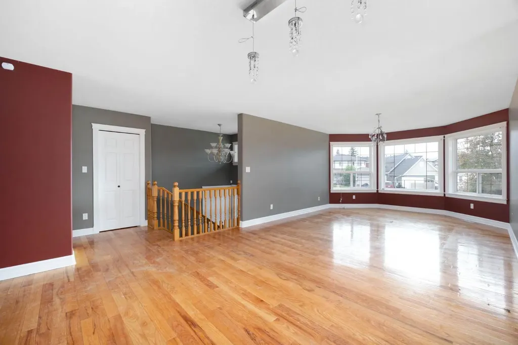 209 Laffont Bay Fort Mcmurray AB t9m2r3