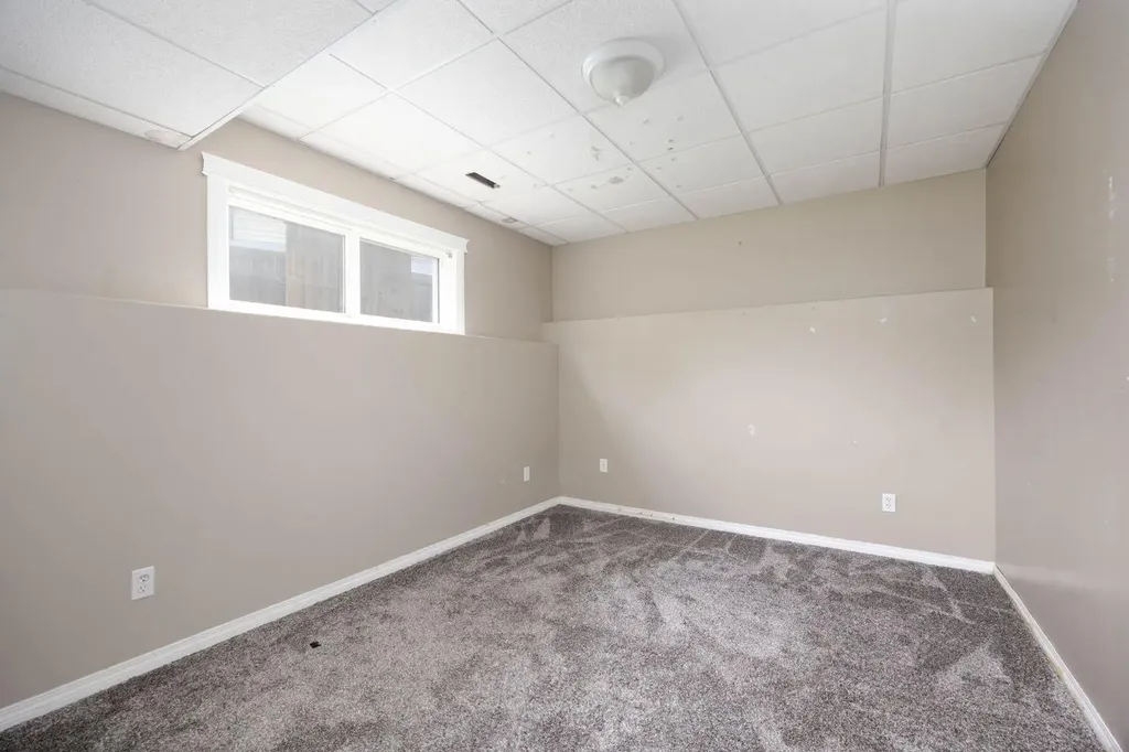 209 Laffont Bay Fort Mcmurray AB t9m2r3