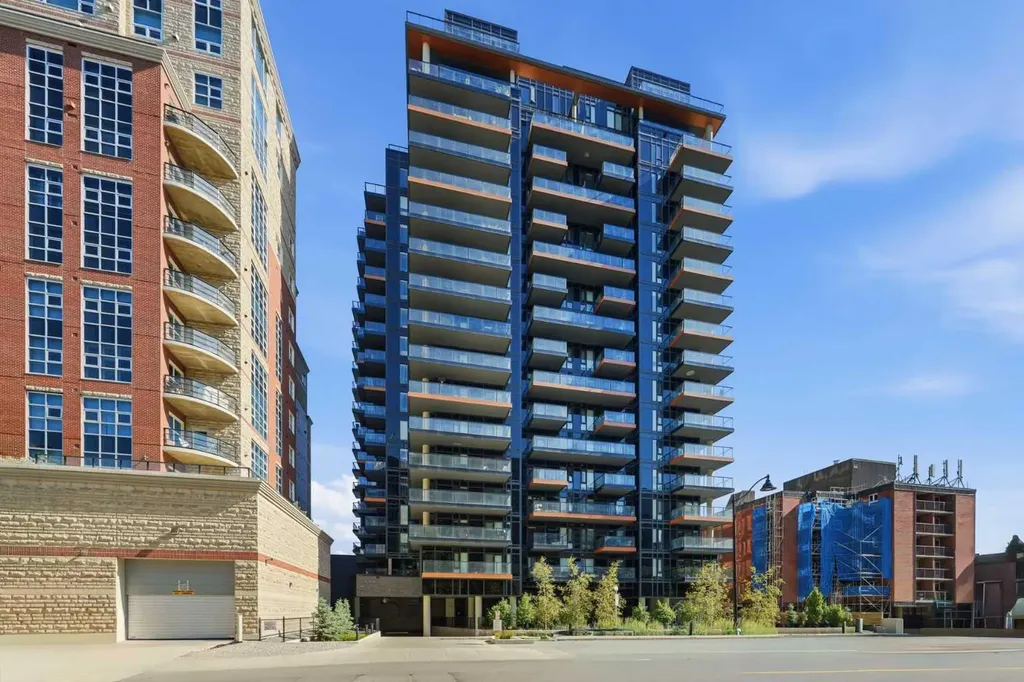 730 2 Avenue SW Calgary AB T2P 1R8