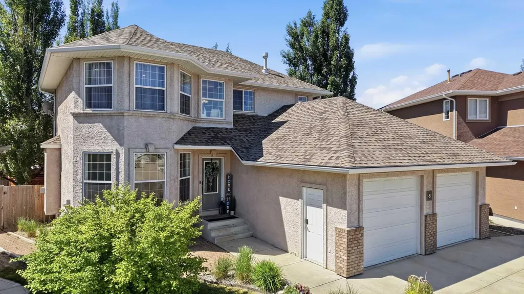 8 Fir Close Sylvan Lake AB T4S 2H9