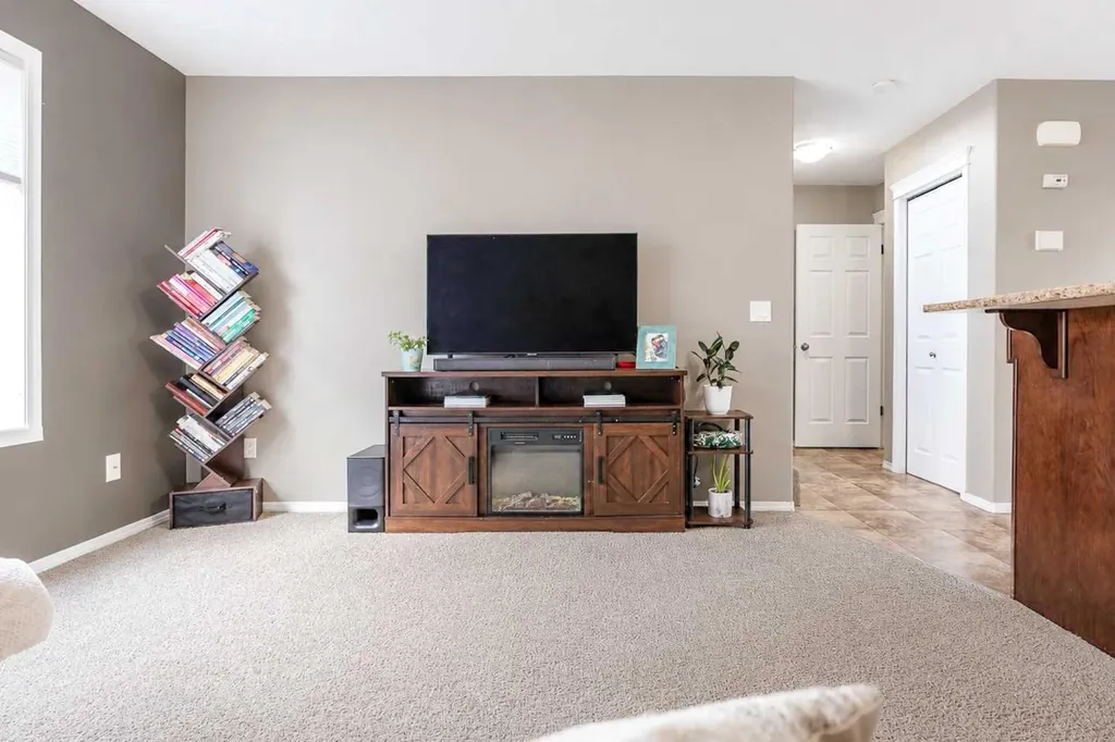 306 17 Street Brooks AB T1R 1R2