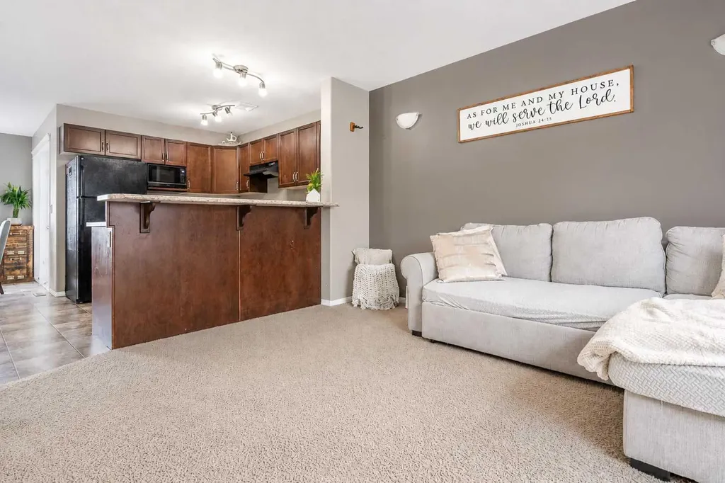 306 17 Street Brooks AB T1R 1R2