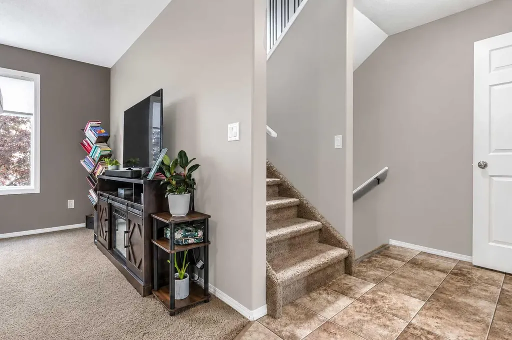 306 17 Street Brooks AB T1R 1R2