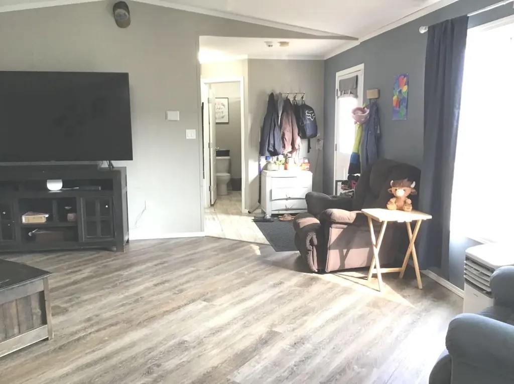 151 River Valley Estates Whitecourt AB T7S1K1