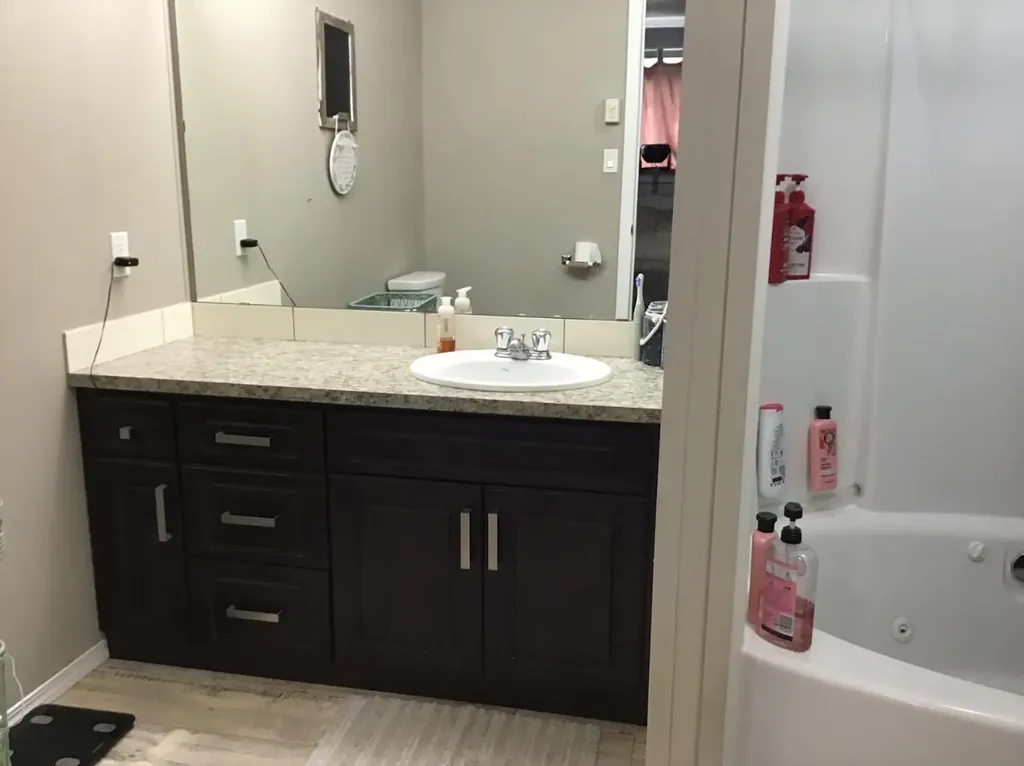151 River Valley Estates Whitecourt AB T7S1K1