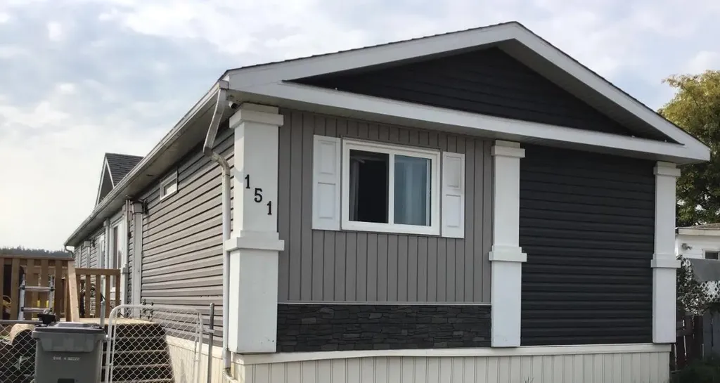 151 River Valley Estates Whitecourt AB T7S1K1