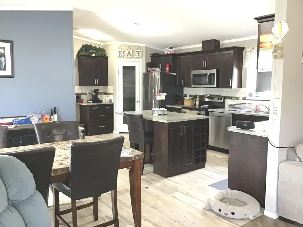 151 River Valley Estates Whitecourt AB T7S1K1