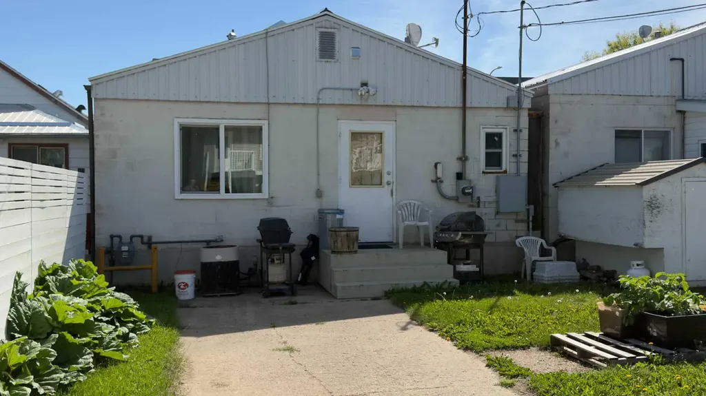 5116 50 Street Provost AB T0B3S0