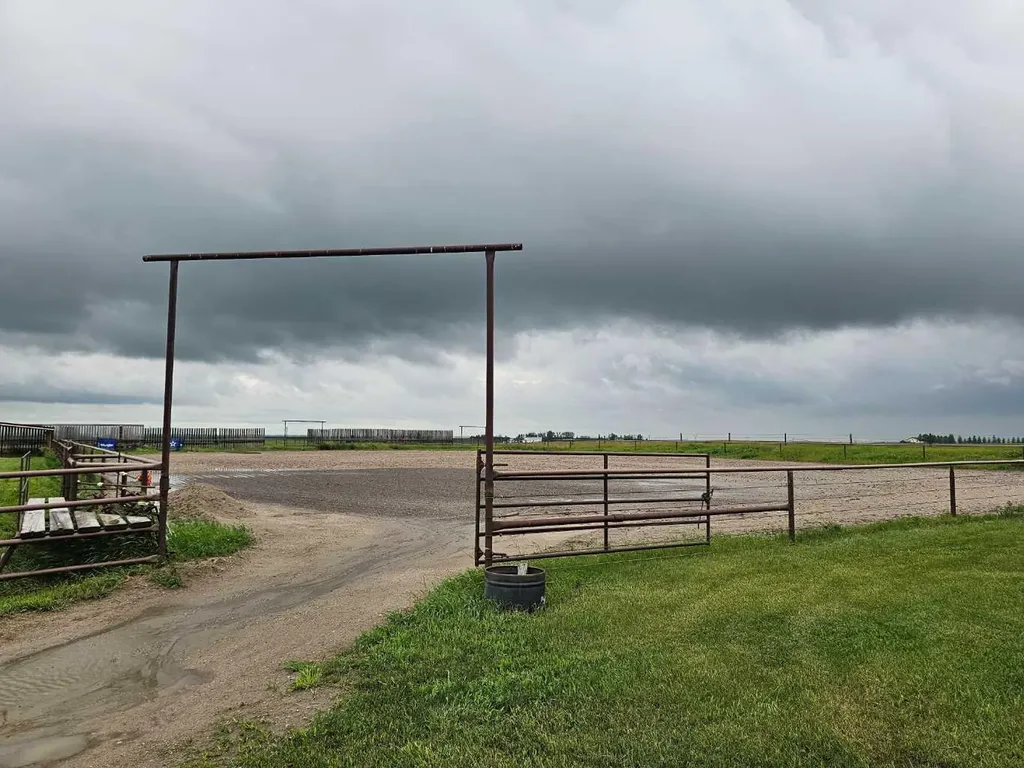 674143 168 Street E Rural Foothills County AB T1S3L8