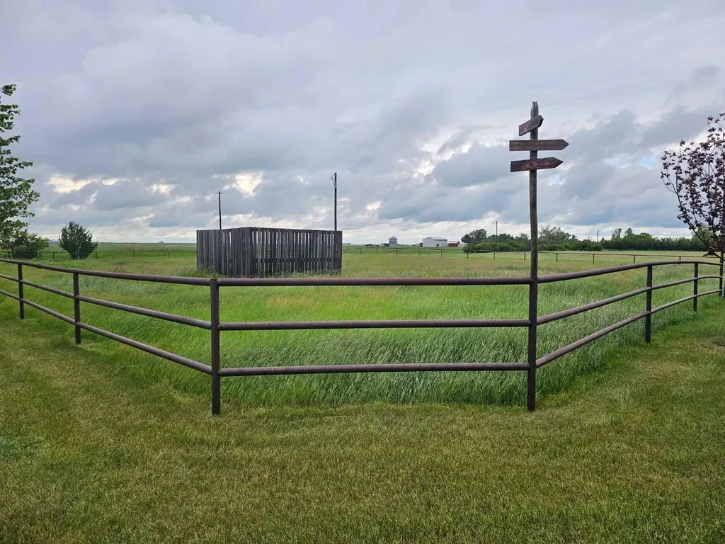 674143 168 Street E Rural Foothills County AB T1S3L8
