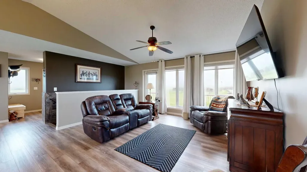 674143 168 Street E Rural Foothills County AB T1S3L8