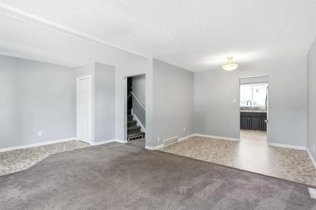 5831 57 Street Red Deer AB T4N2L5