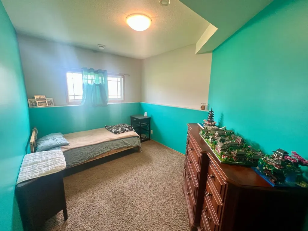 660 Red Oak Close Rural Red Deer County AB T4S0B5