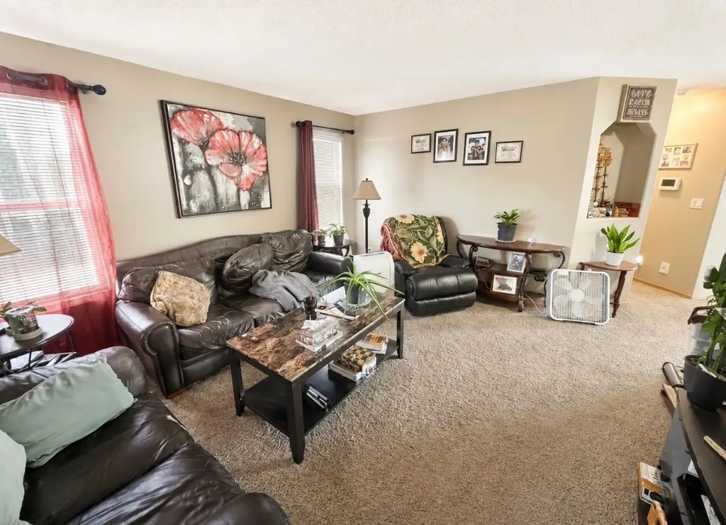 660 Red Oak Close Rural Red Deer County AB T4S0B5