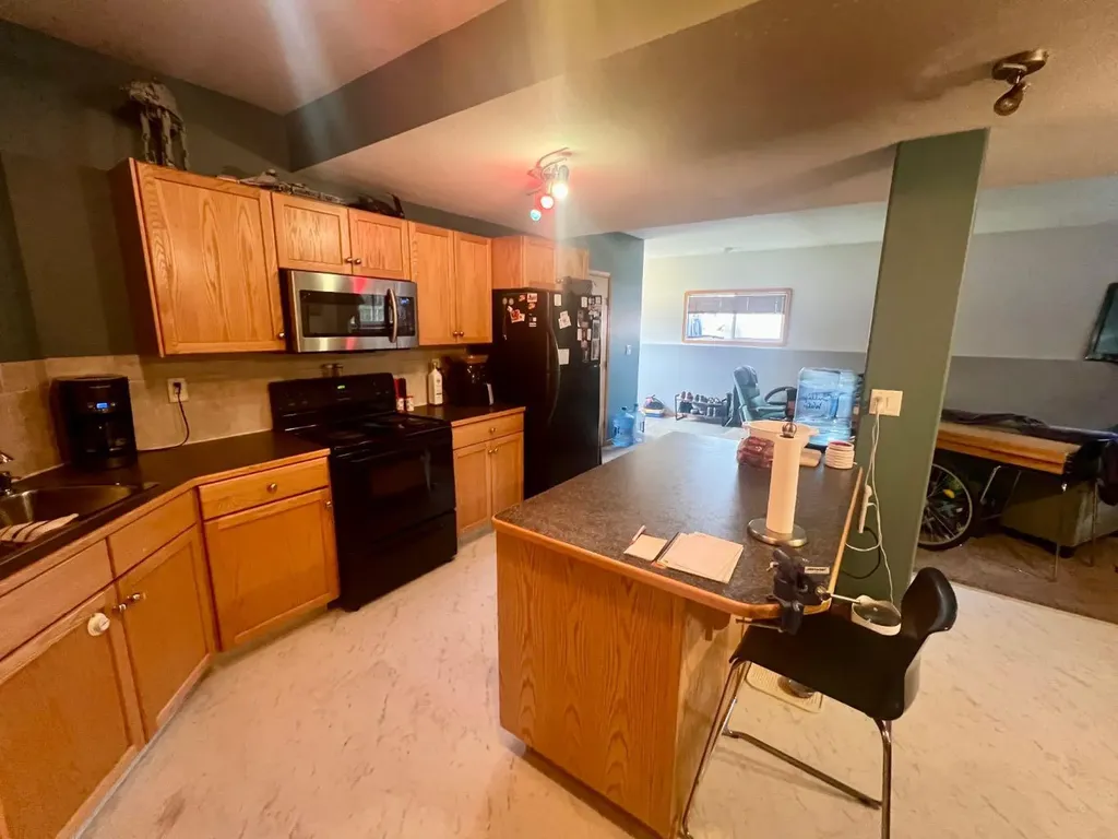 660 Red Oak Close Rural Red Deer County AB T4S0B5