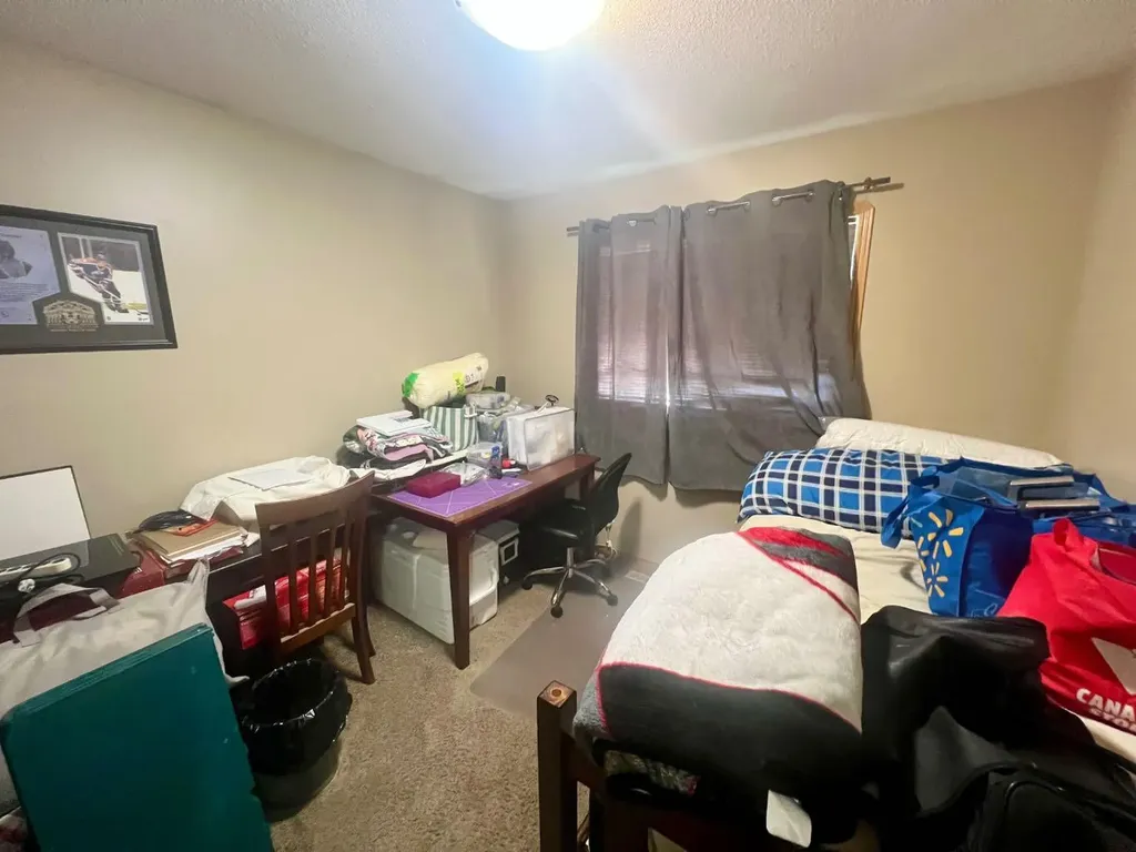 660 Red Oak Close Rural Red Deer County AB T4S0B5