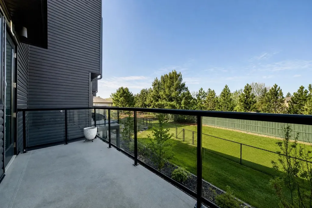 1304 Rutherford Road Edmonton AB T6W0B4