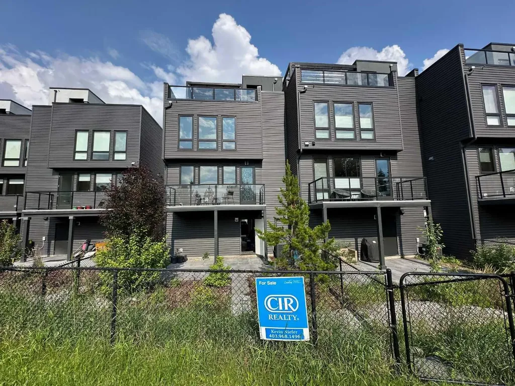 1304 Rutherford Road Edmonton AB T6W0B4