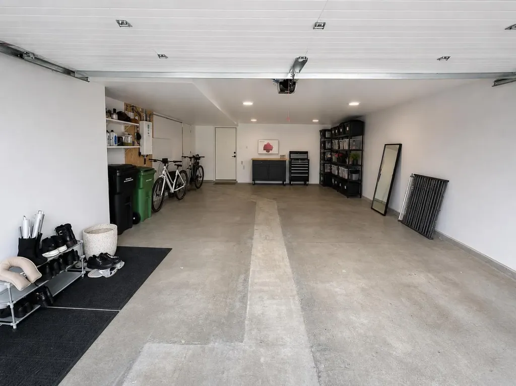 1304 Rutherford Road Edmonton AB T6W0B4