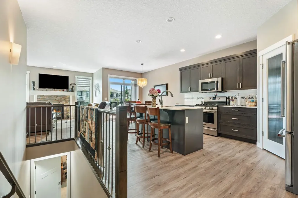 1911 High Park Circle NW High River AB T1V 0E7