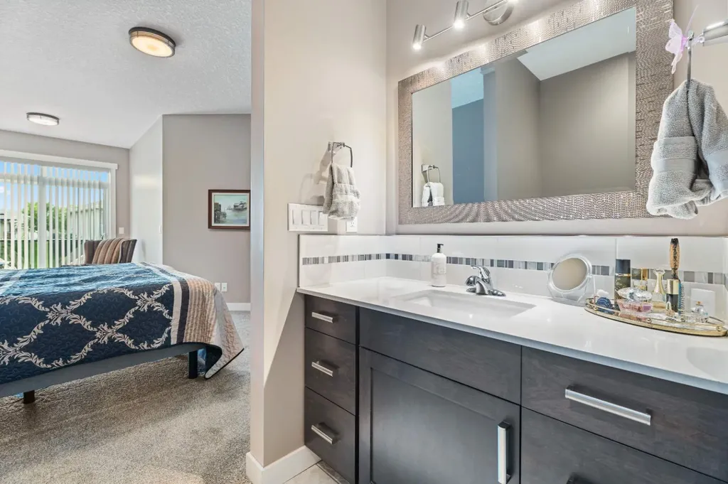 1911 High Park Circle NW High River AB T1V 0E7