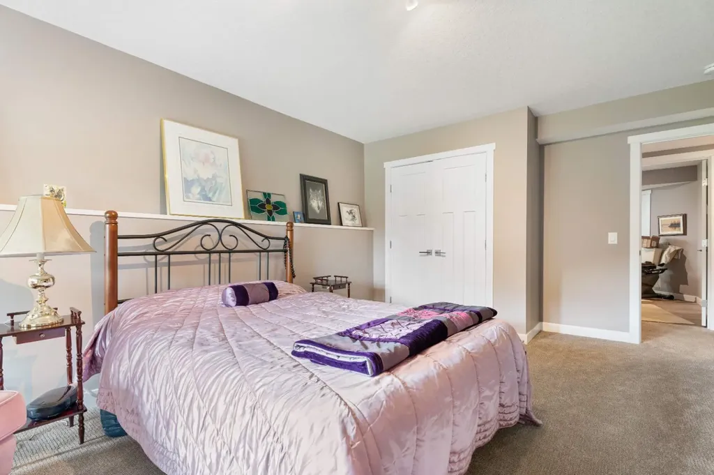1911 High Park Circle NW High River AB T1V 0E7