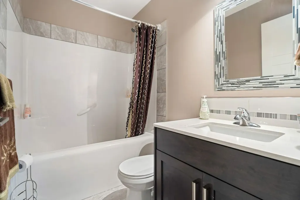 1911 High Park Circle NW High River AB T1V 0E7