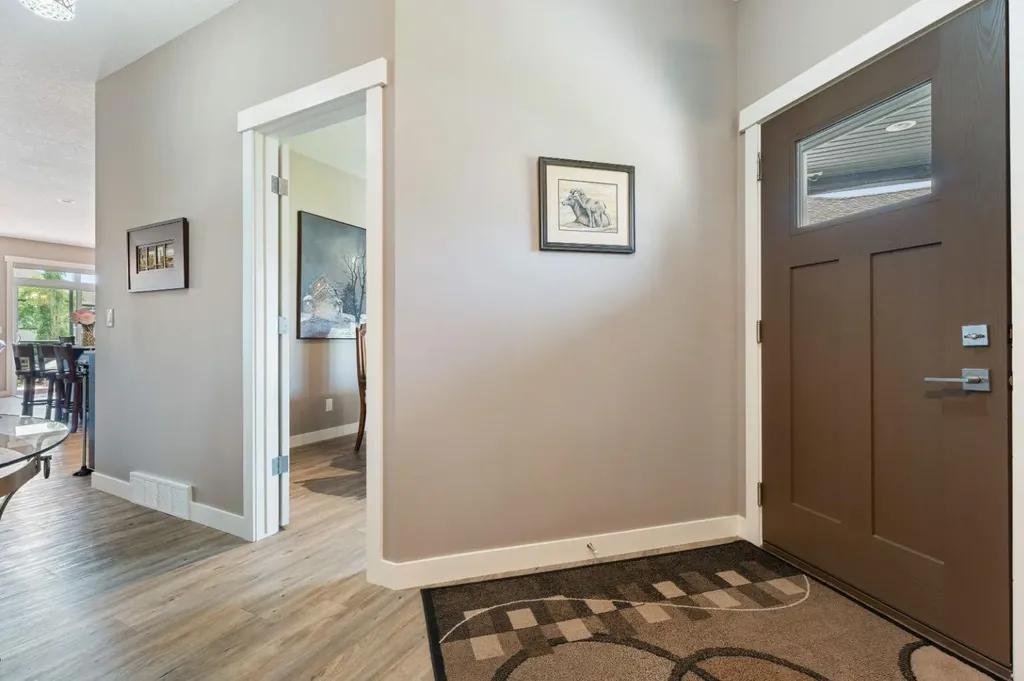 1911 High Park Circle NW High River AB T1V 0E7