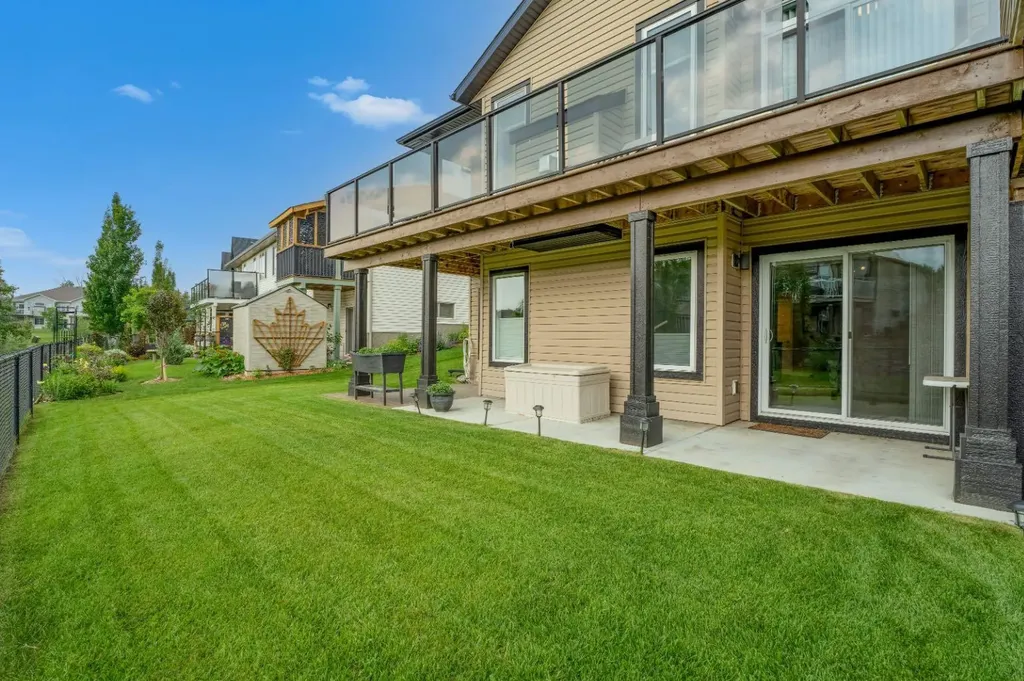 1911 High Park Circle NW High River AB T1V 0E7