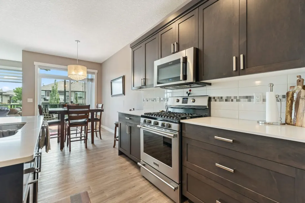 1911 High Park Circle NW High River AB T1V 0E7