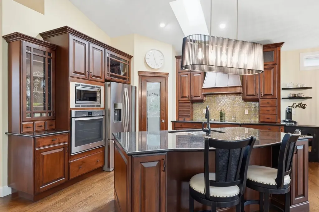 419 High Park Boulevard NW High River AB T1V 2C4