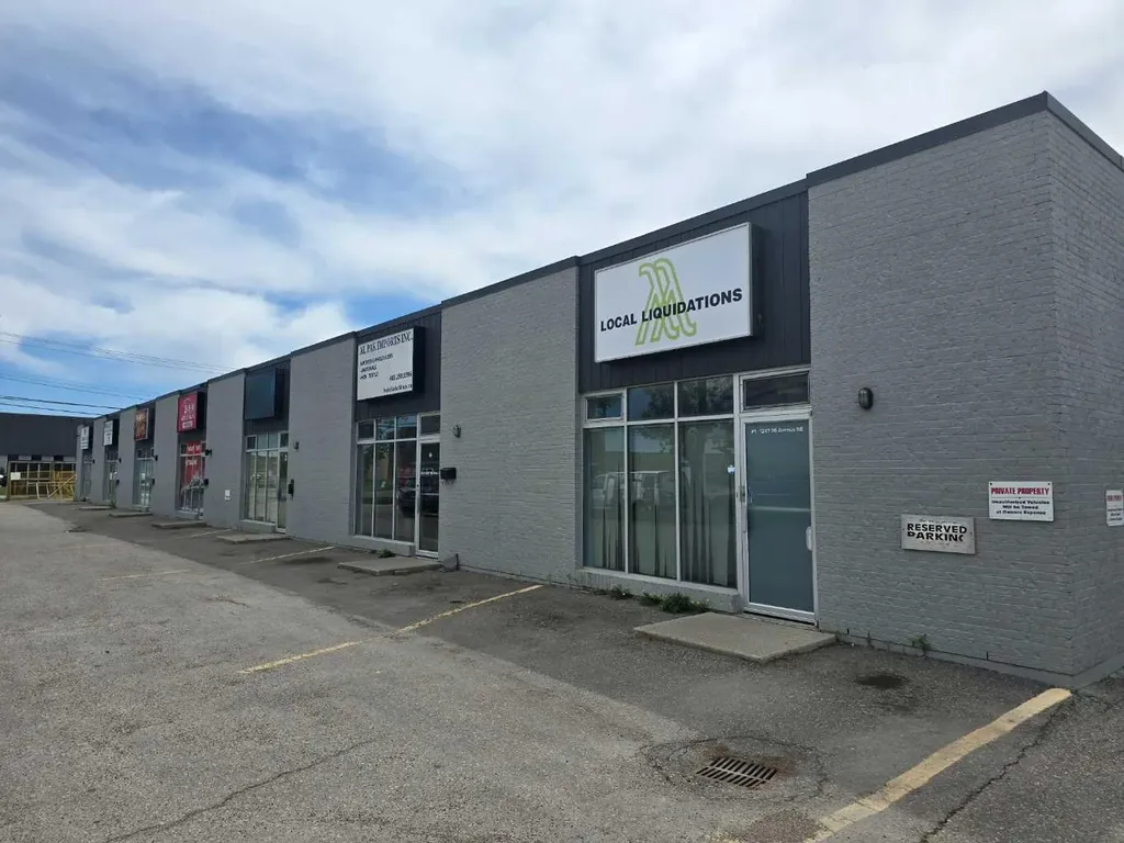 1247 36 Avenue NE Calgary AB T2E6N6