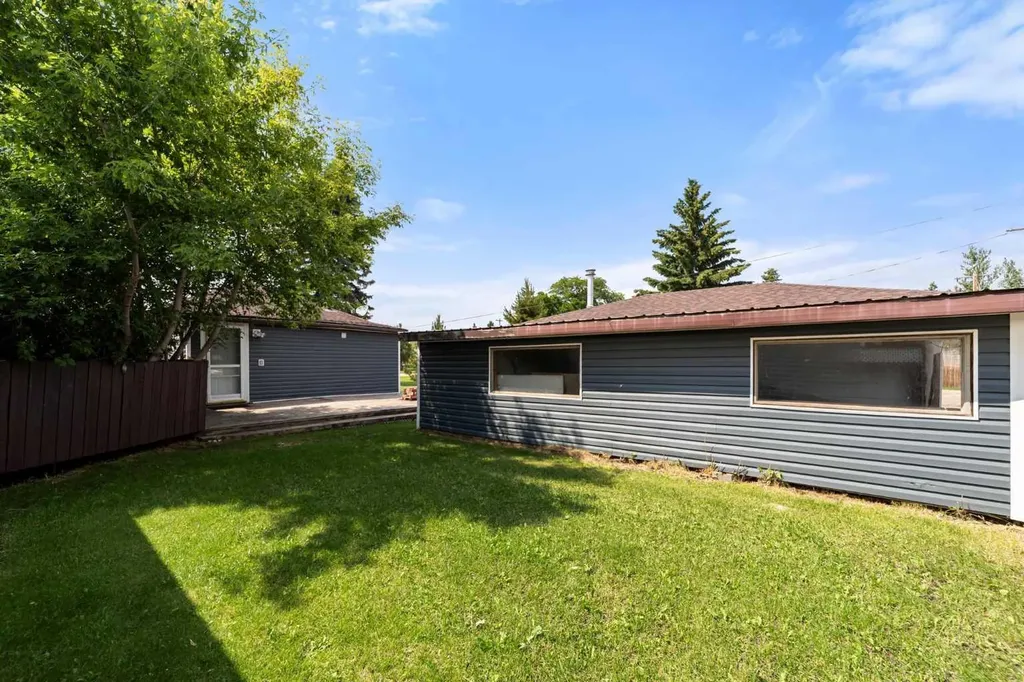4925 54 Street Killam AB T0B2L0