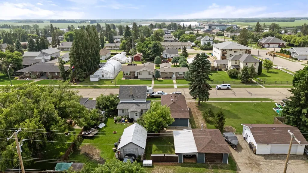 4925 54 Street Killam AB T0B2L0