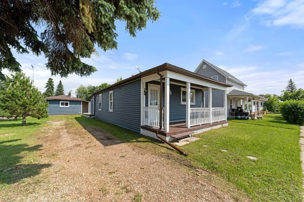 4925 54 Street Killam AB T0B2L0